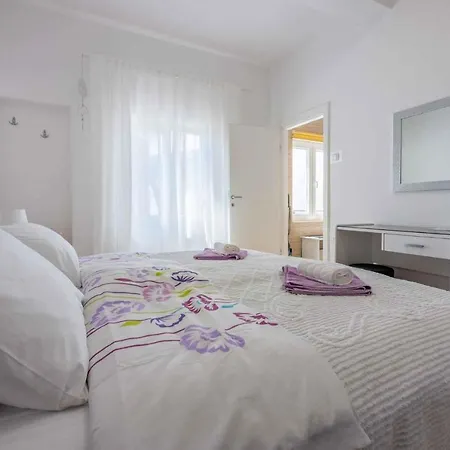 Apartment In 39329 Crikvenica